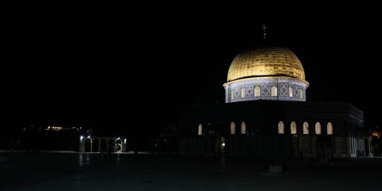 Untuk Pertama Kalinya, Masjid Al-Aqsa Kosong pada Malam Lailatul Qadar di Tengah Penutupan oleh Israel