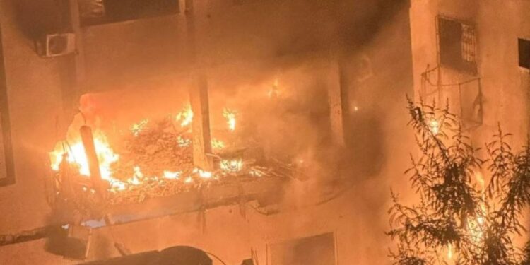 Israel Targetkan Apartemen di Kawasan Padat Gaza pada Hari Ketiga Idulfitri