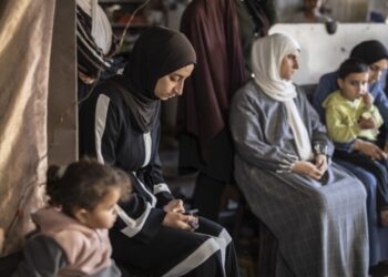 Di Gaza, Para Ibu Menanggung Kelaparan, Duka, dan Kehilangan Anak pada Hari Ibu Internasional
