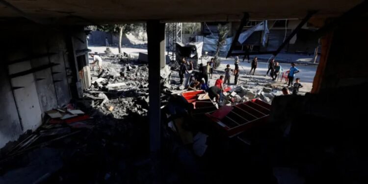 Serangan Israel di Gaza Sebabkan 14 Korban Jiwa, Termasuk Warga yang Menghadiri Prosesi Pemakaman