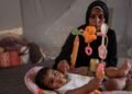 Ibu di Gaza Berjuang Menyusui Bayi di Tengah Kelaparan dan Pengungsian
