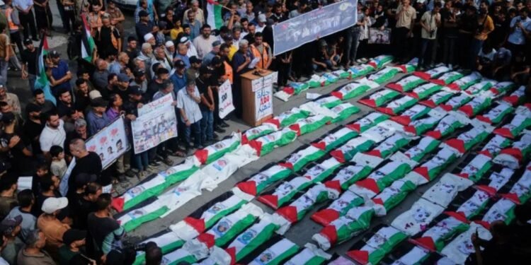 Warga Palestina di Gaza Makamkan Jenazah 100 Orang yang Ditemukan dari Reruntuhan